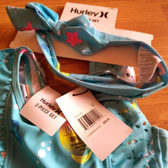 NFS.        Hurley 2 piece set, swimsuit & headband sz 3T, 4T MSRP $38 - Picture 4 of 8